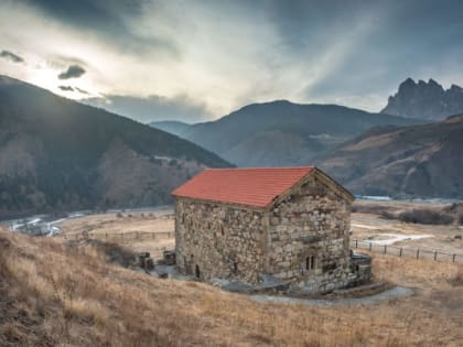 Древний христианский храм в Ингушетии оснастят камерами видеонаблюдения для защиты от вандалов