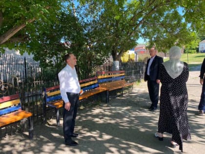 В рамках реализации федерального партийного проекта “Новая школа ” партдесант «Единой России» проверил готовность детских лагерей, расположенных на территории Малгобекского района 