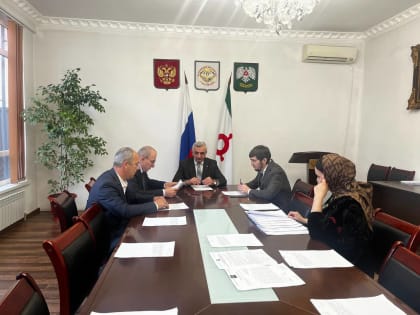 Партийный десант проверил результат капремонтта, проведенного в начальной образовательной школе №16