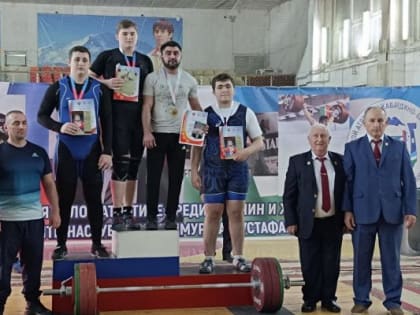 Ингушский тяжелоатлет стал призером Первенства СКФО