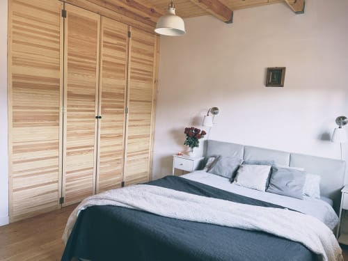 Master bedroom detail