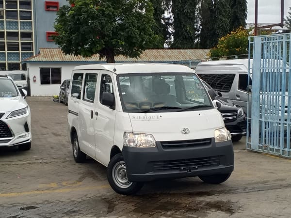 2020 TOYOTA TOWNACE
