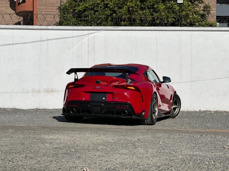 TOYOTA SUPRA