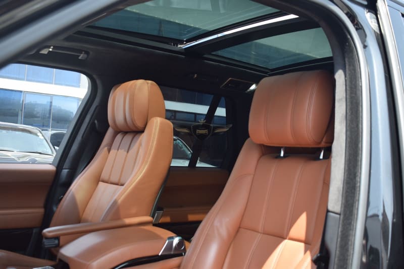 LAND ROVER RANGE ROVER VOUGE AUTOBIOGRAPHY