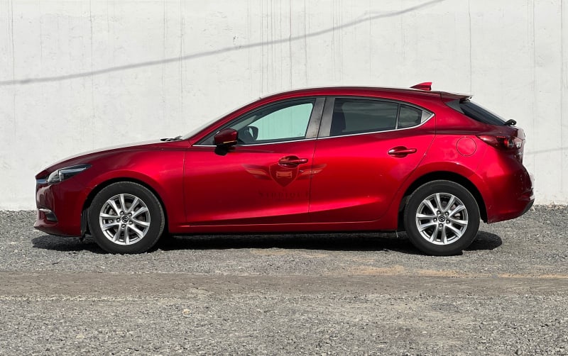 MAZDA AXELA