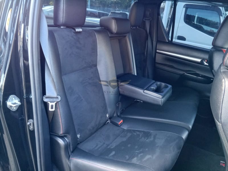 TOYOTA HILUX D/Cab GR SPORT