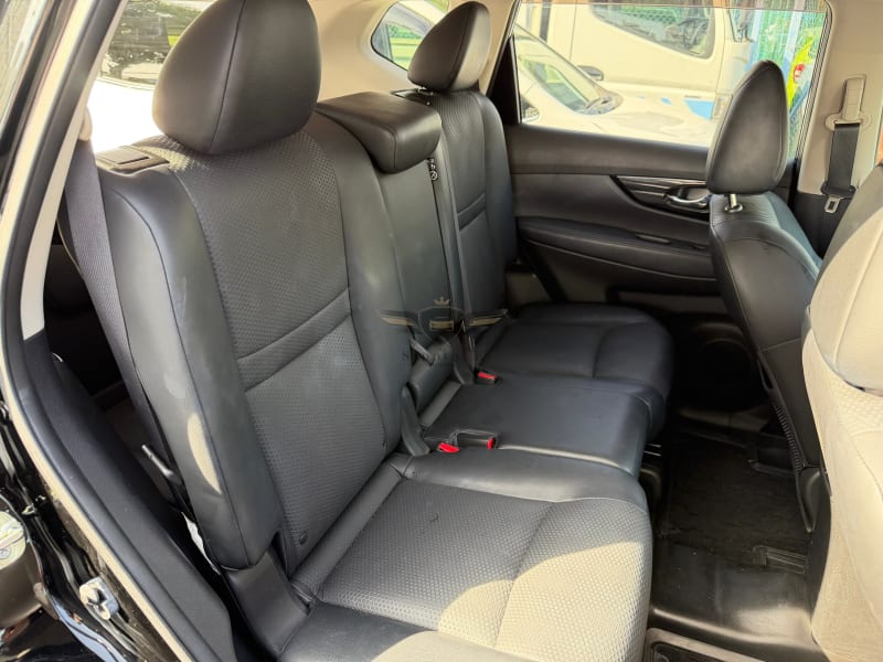 NISSAN XTRAIL PREMIUM 