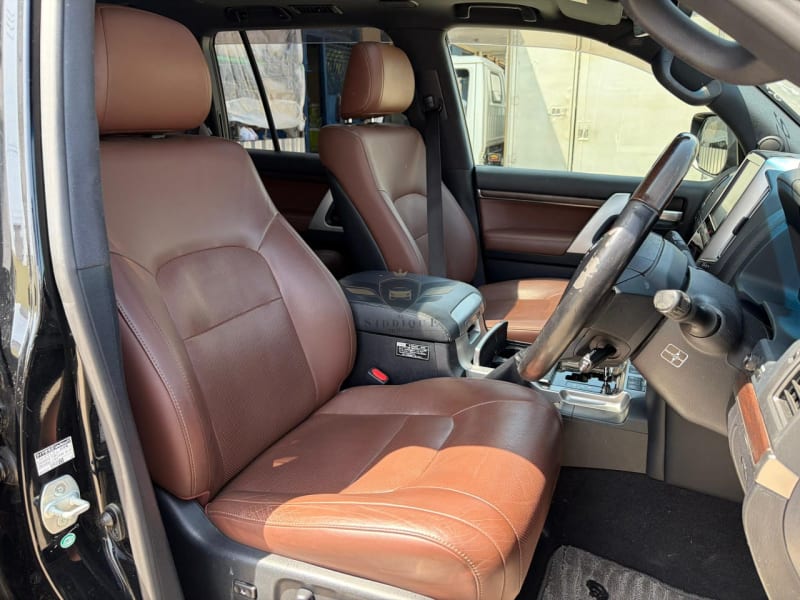 TOYOTA LANDCRUISER ZX