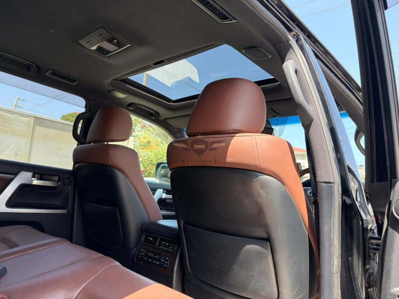 TOYOTA LANDCRUISER ZX