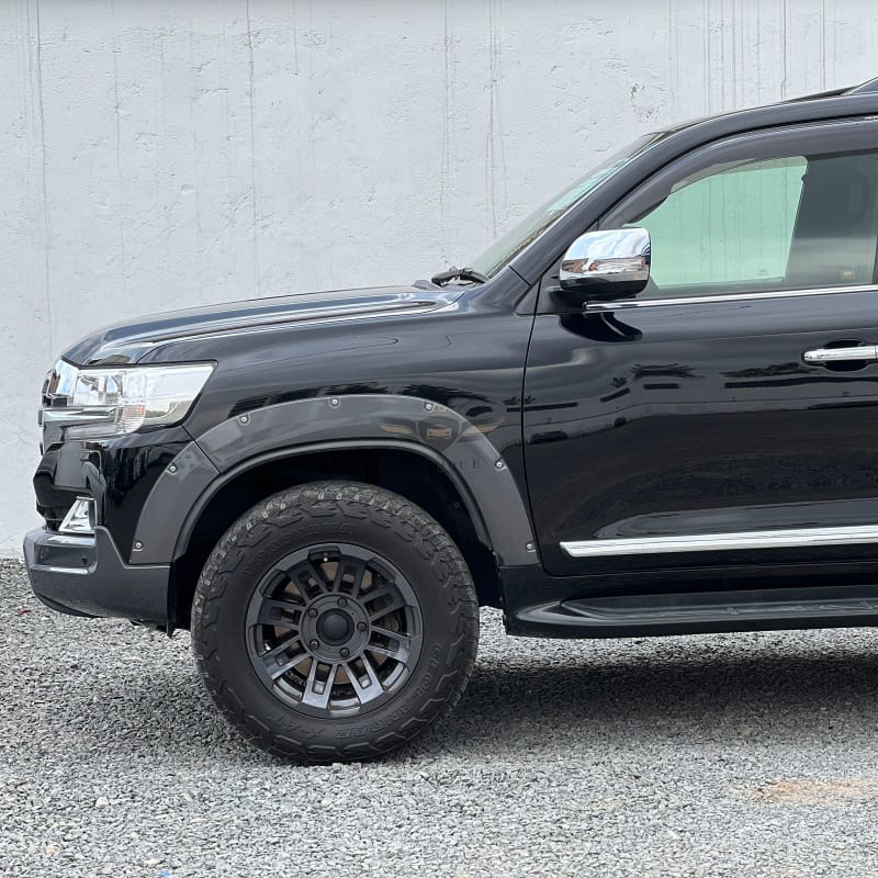 TOYOTA LANDCRUISER ZX