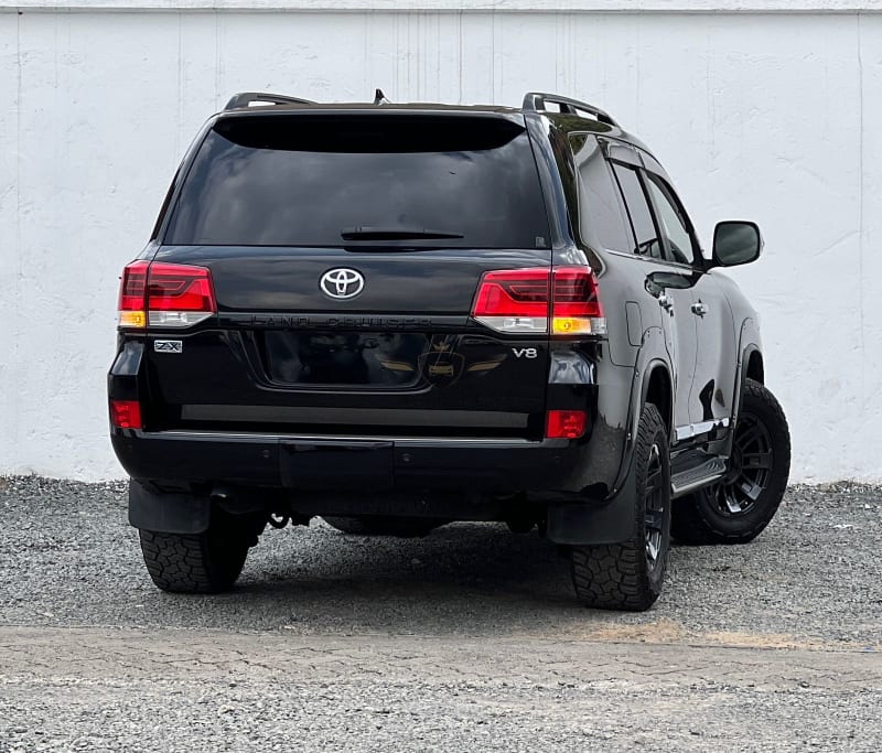 TOYOTA LANDCRUISER ZX