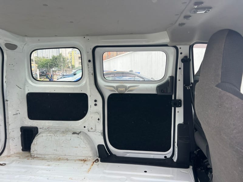 NISSAN NV200