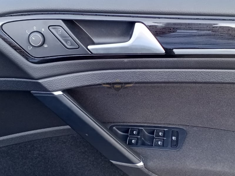 VOLKSWAGEN GOLF HATCHBACK 