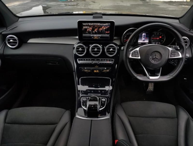 MERCEDES-BENZ GLC200