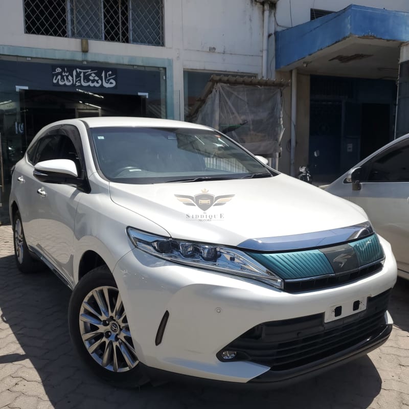 TOYOTA HARRIER PREMIUM 