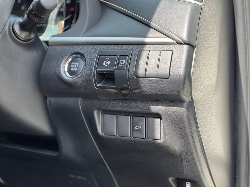 TOYOTA HARRIER PREMIUM 