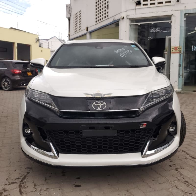 TOYOTA HARRIER GR Sports