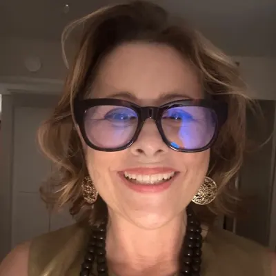 Valerie Lynn - Birth Professional Profile