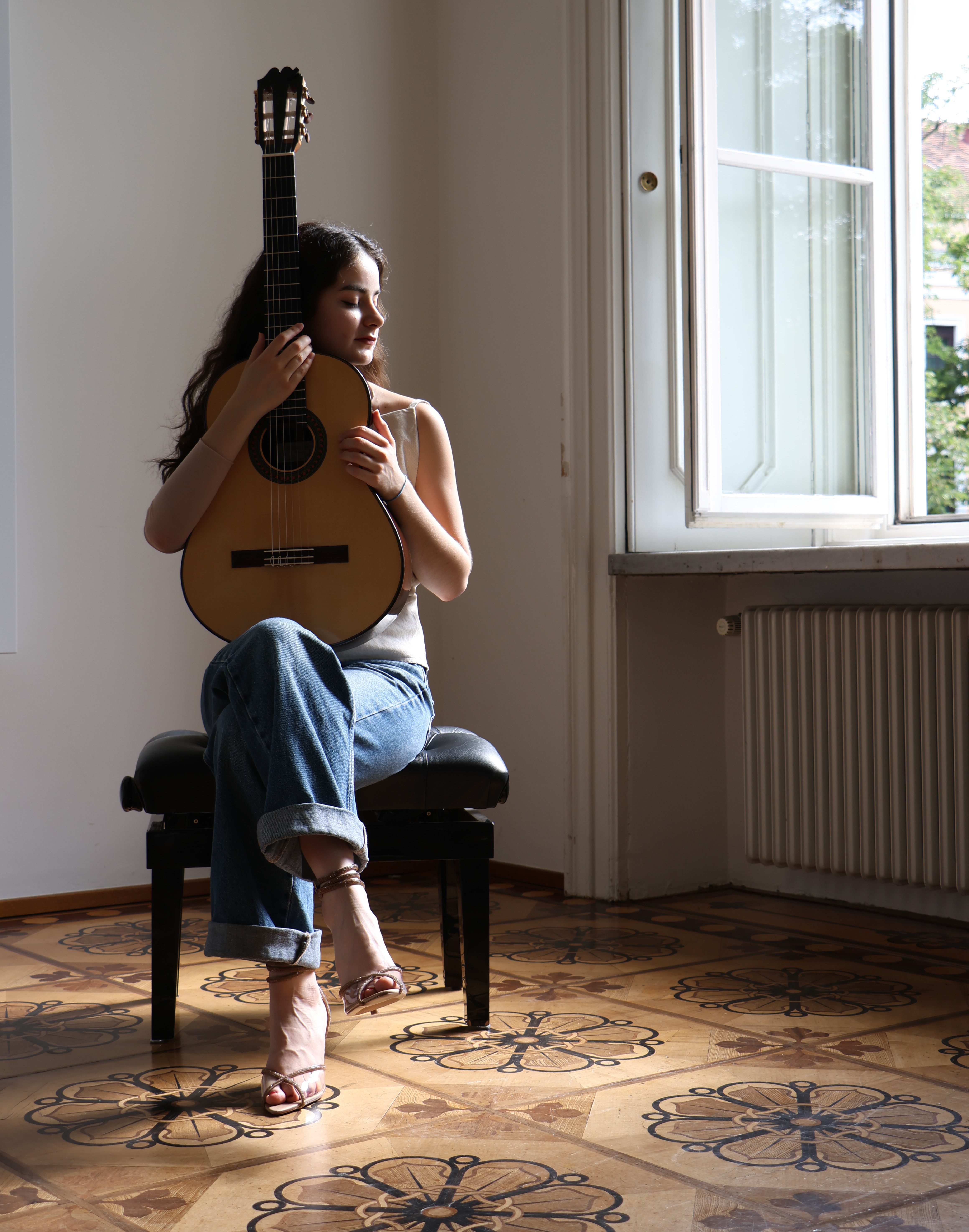 Danica Škreblin in a performance setting