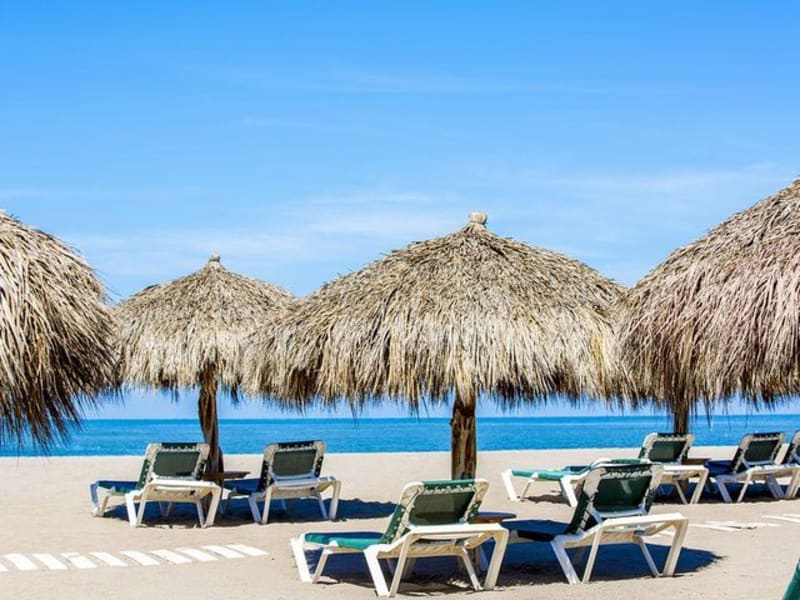 Costa da Caparica Beach Walk