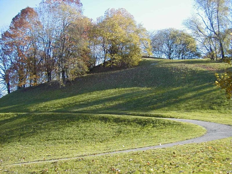 Parco Lambro River Walk