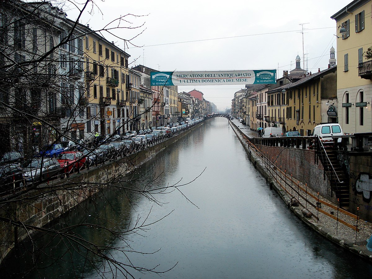 Darsena to Naviglio Grande