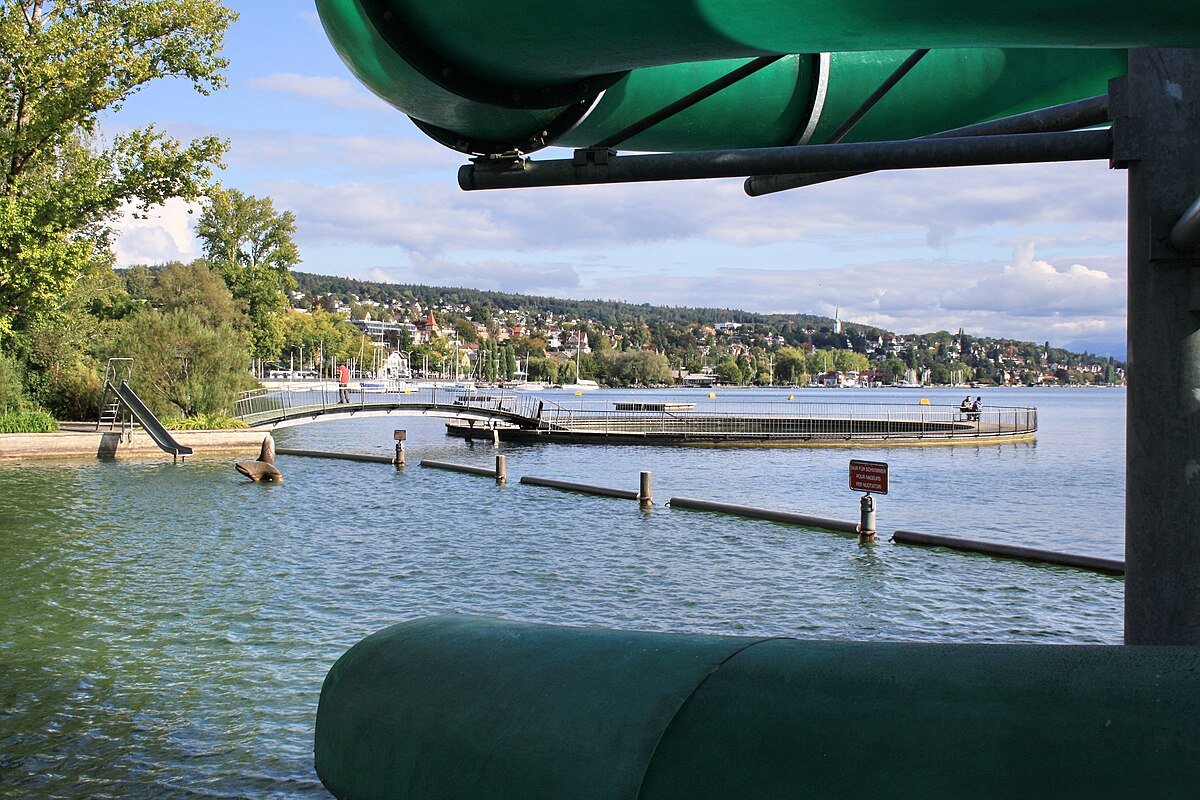 Tiefenbrunnen to Zollikon