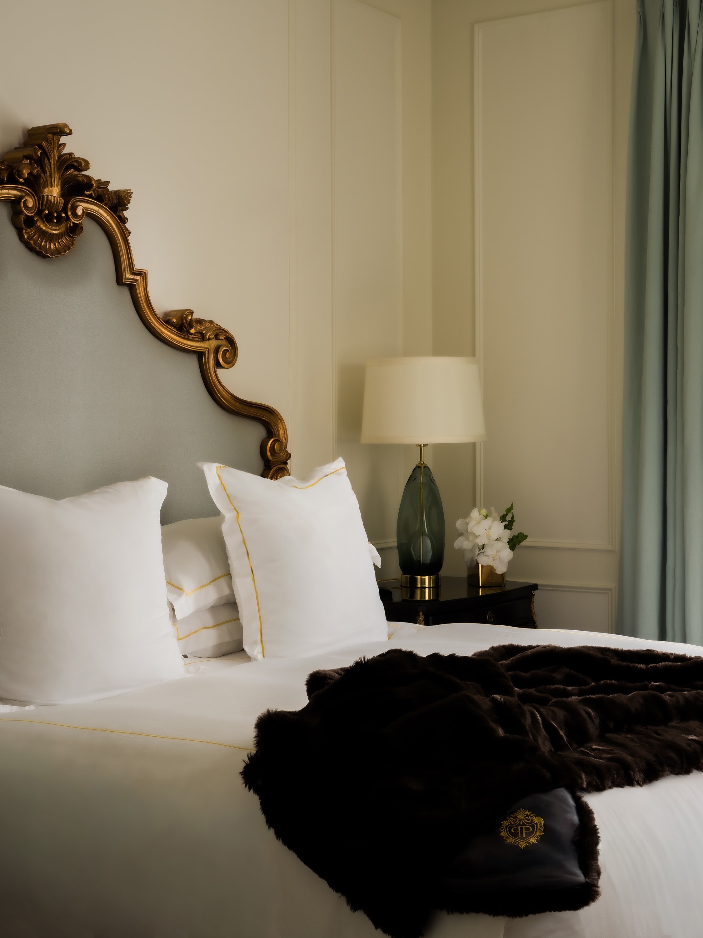 The Plaza gallery 11