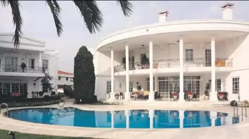 Villa