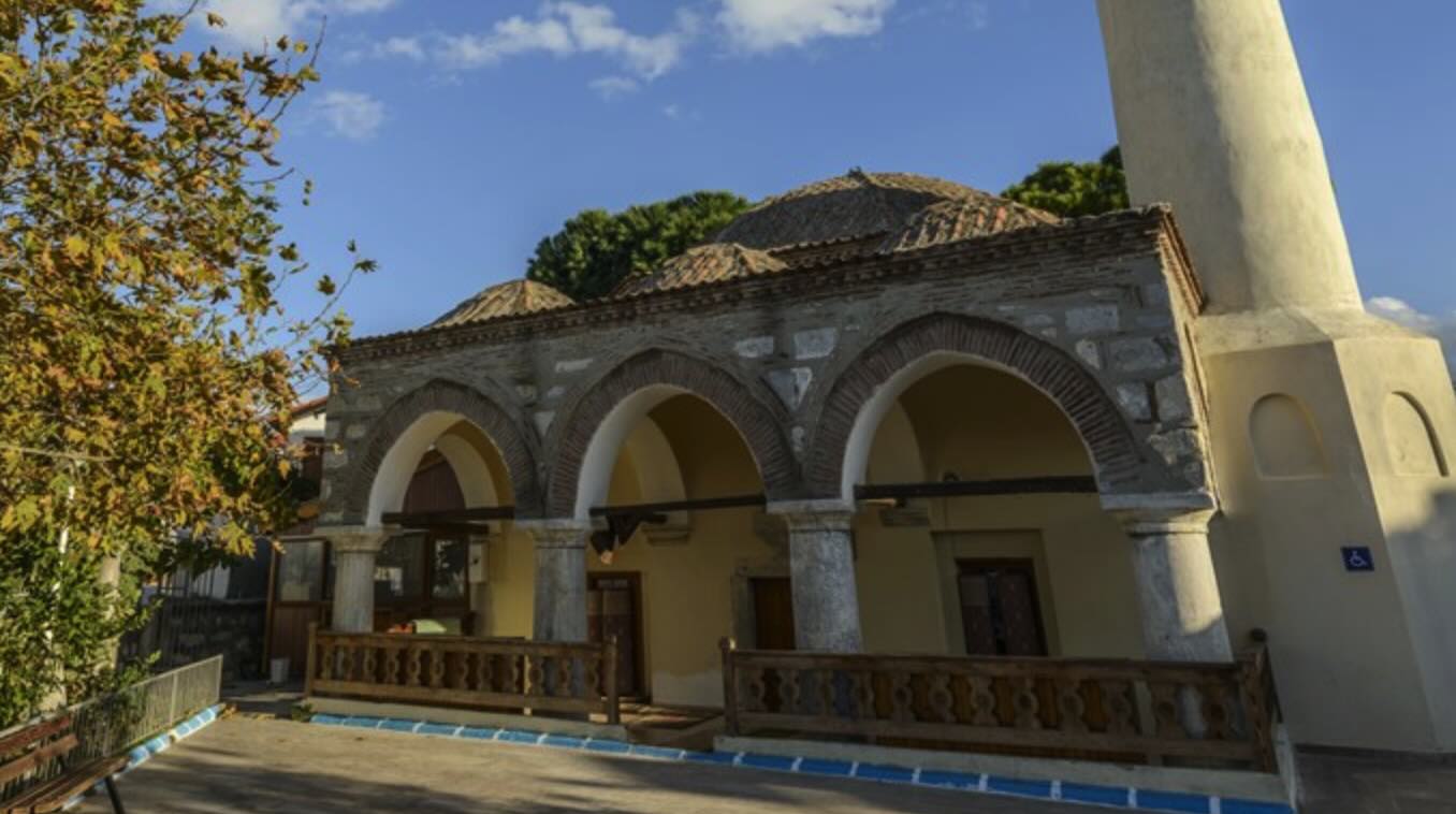 Sığacık Camii