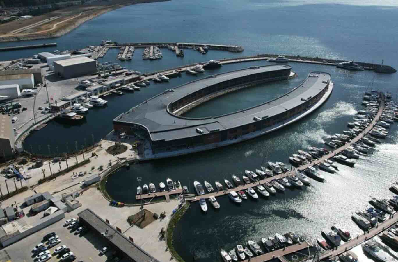Tuzla Marina Crowne Plaza Oteli
