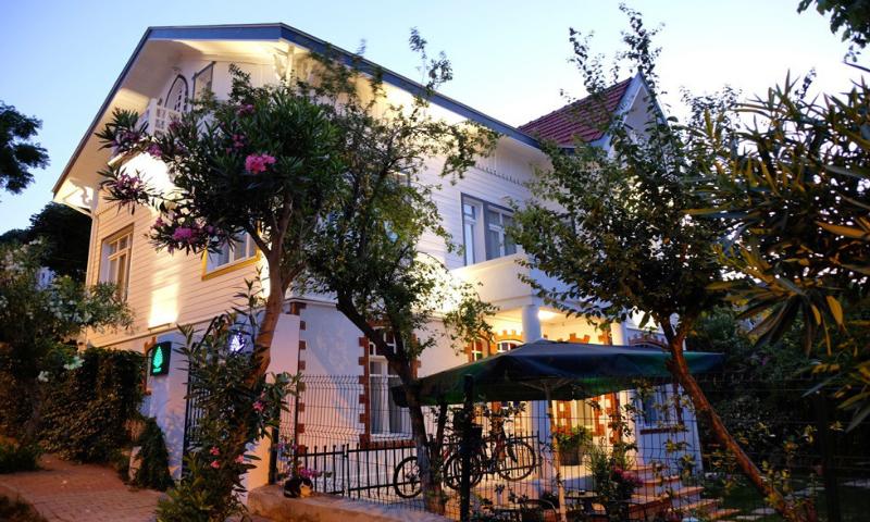 Sergüzeşt Otel