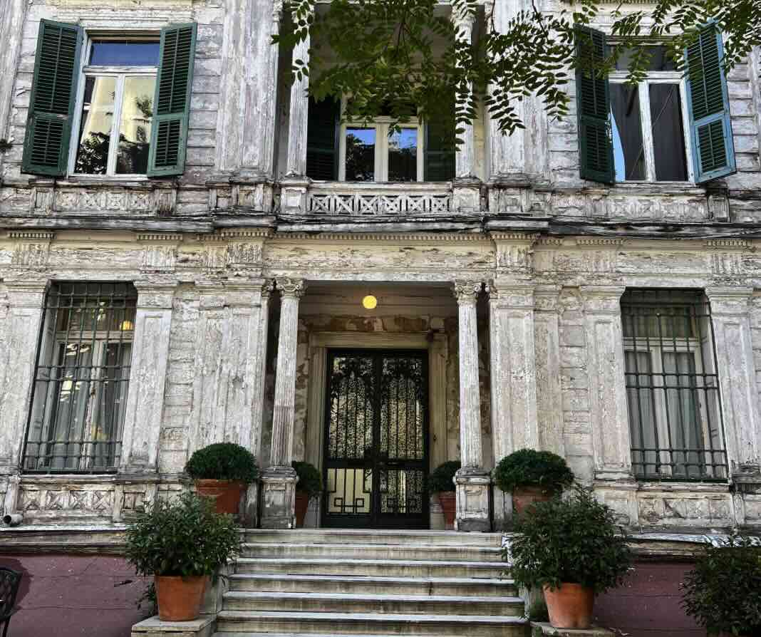 Sadık Paşa Konağı