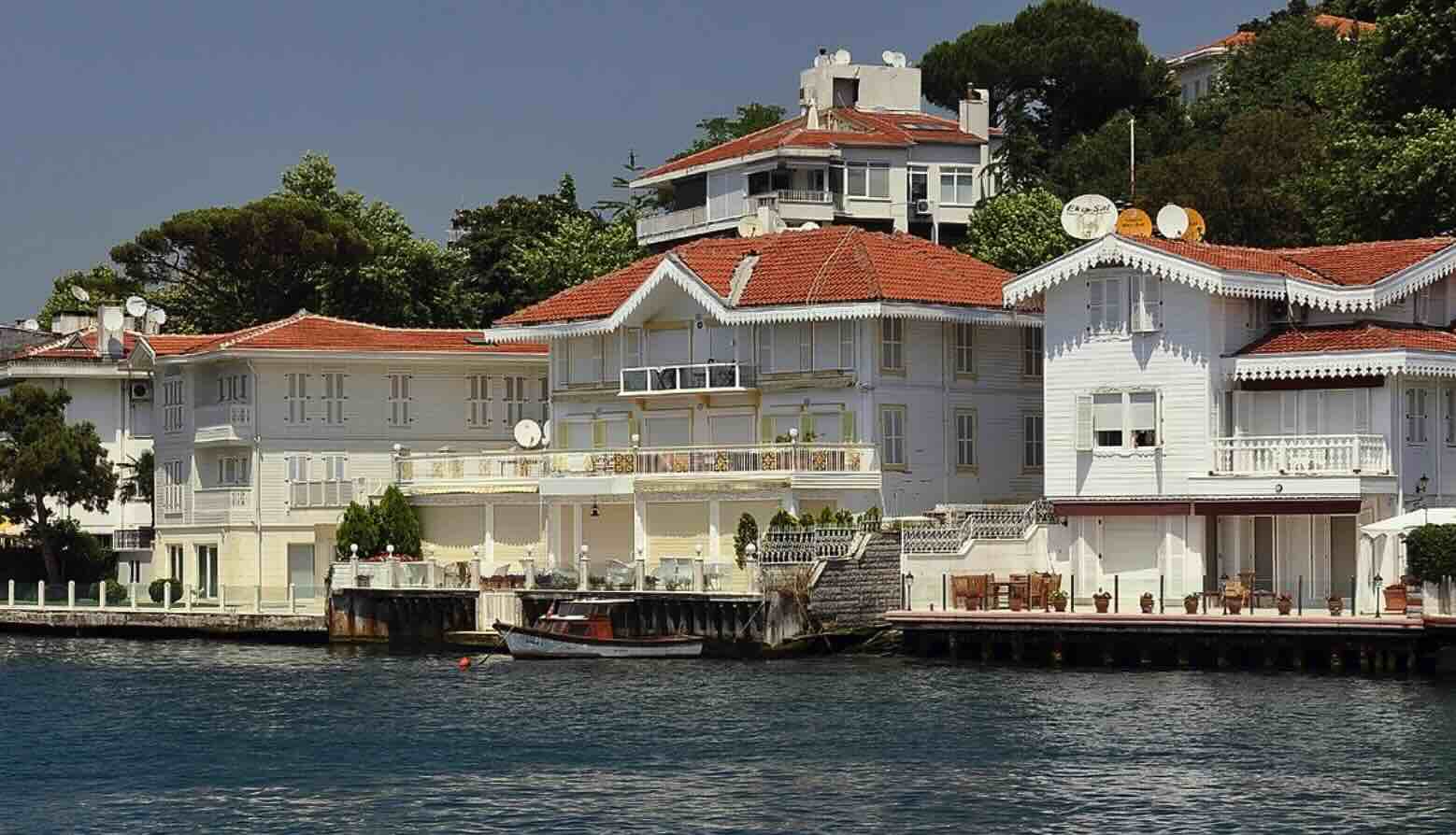 Esra Umur Yalısı