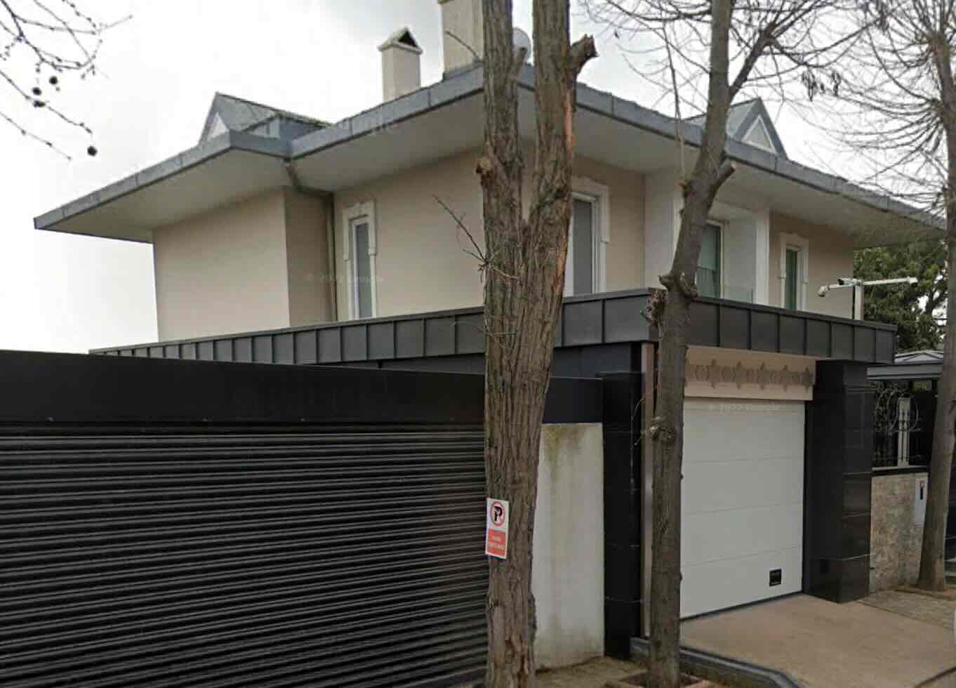 Doktorlar Dizisi Ela'nın Evi