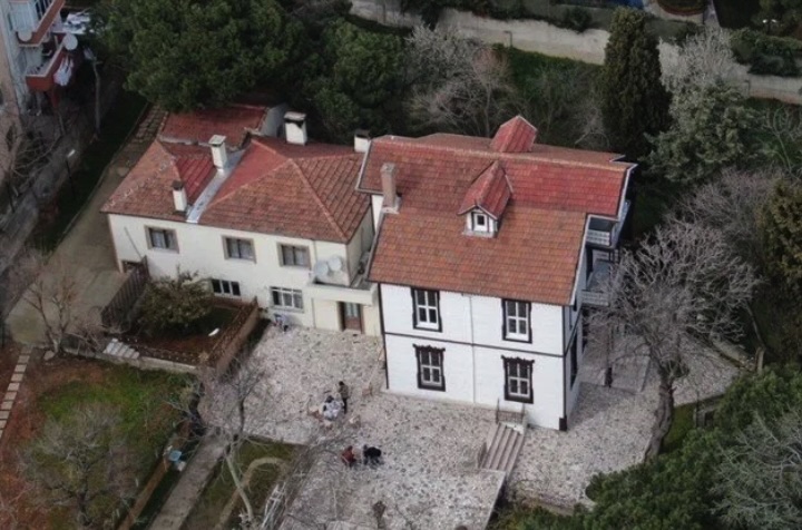2. Mahmut Av Köşkü