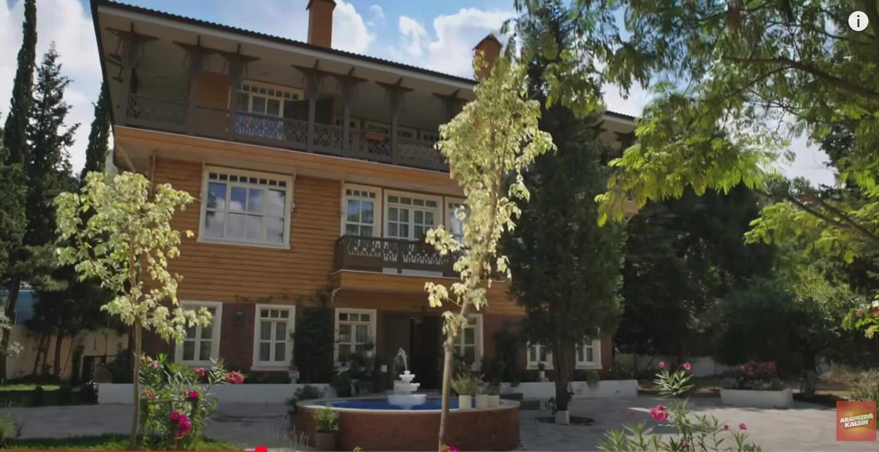 Sarı Köşk