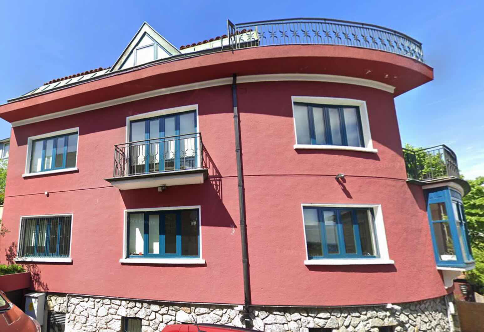 Leyla ile Oğuz'un Evi