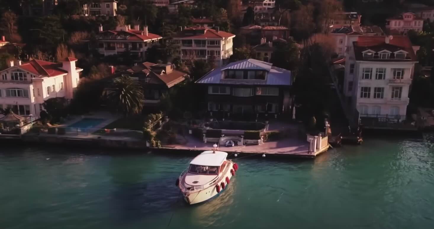 Dizideki Yalı