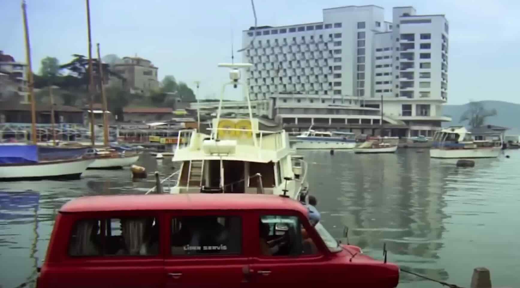 Yeniköy Tarabya Cd.