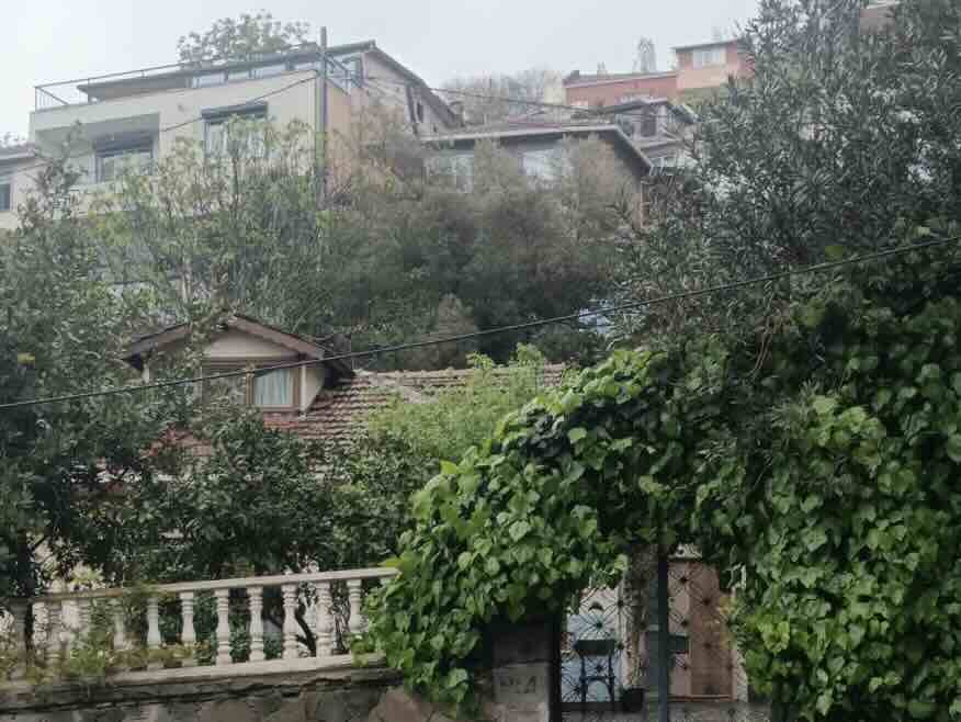 Abi Dizisindeki Çağla'nın Evi