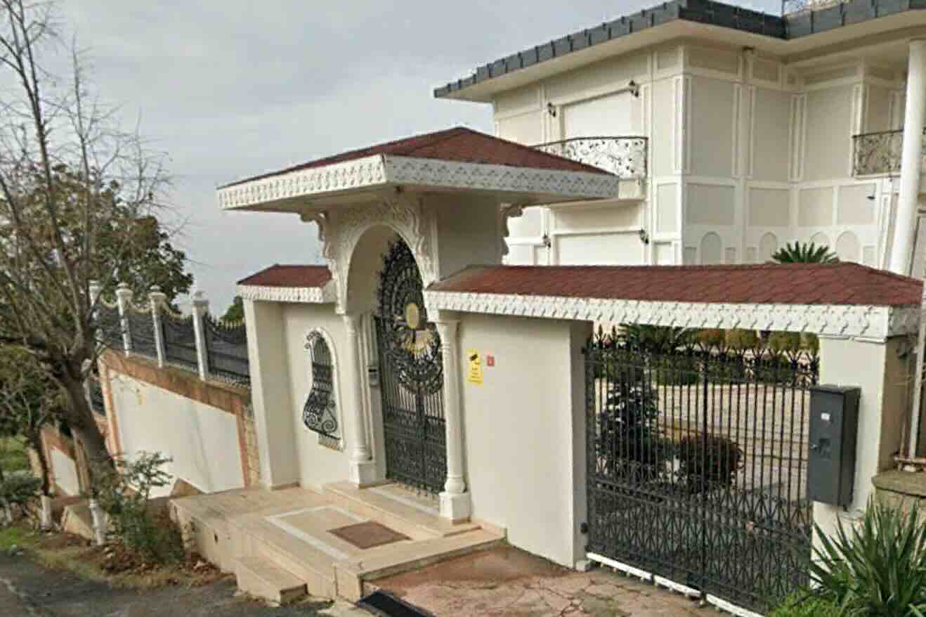 Aşk ve Gözyaşı Dizisi Ev