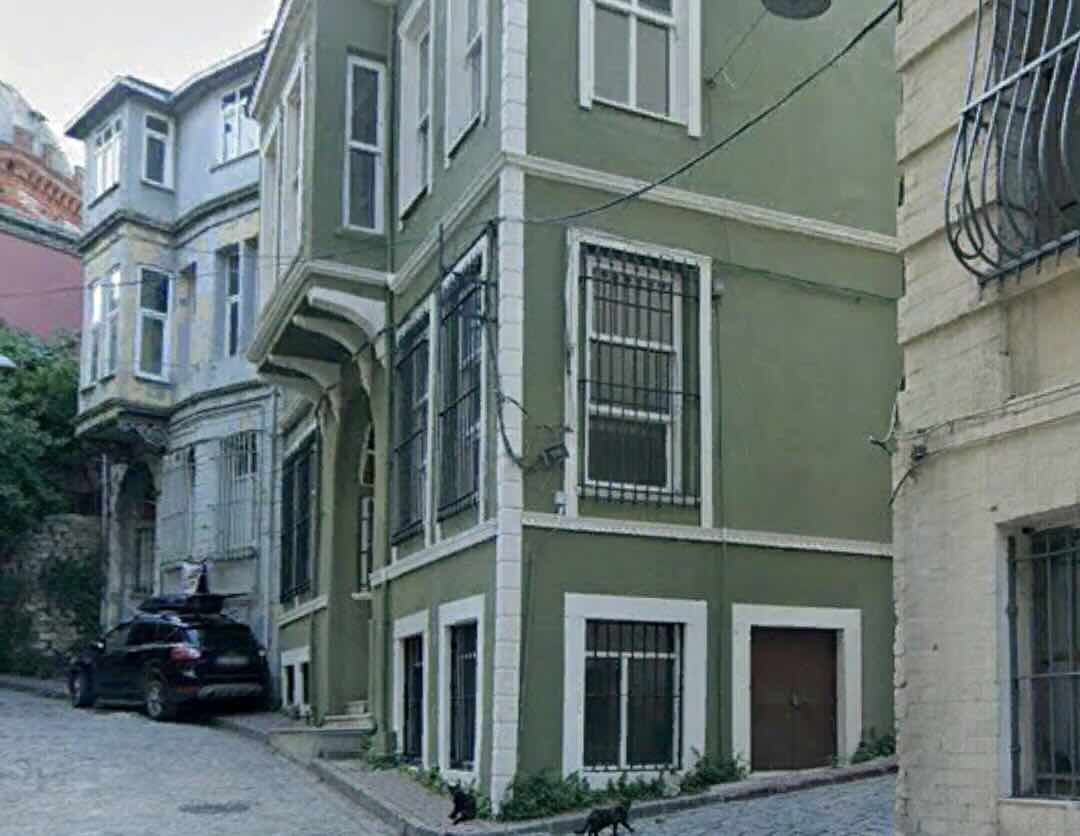 Balat Ev