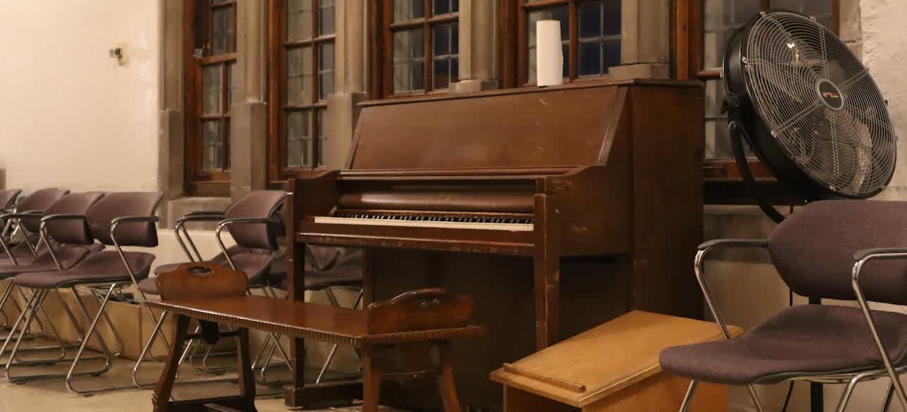 A piano with rustic charm