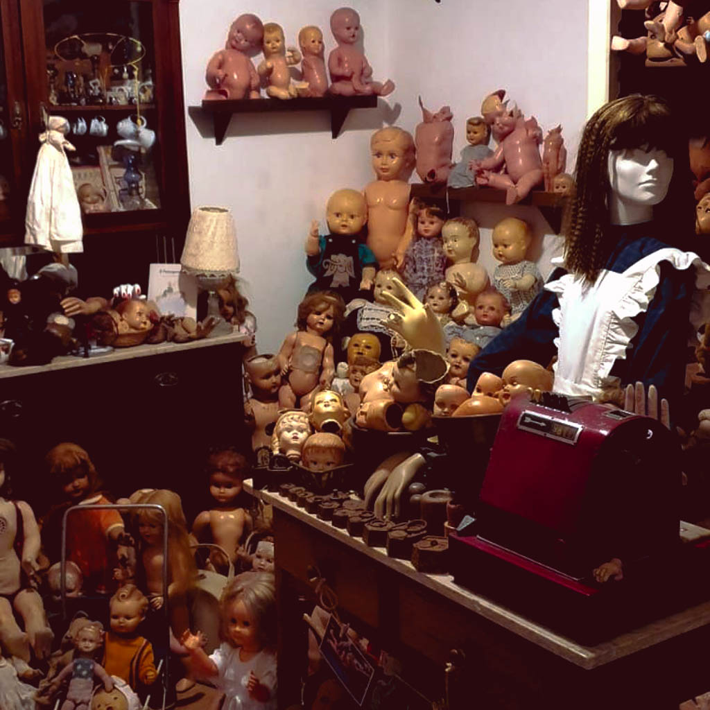 The spooky hospital of dolls...