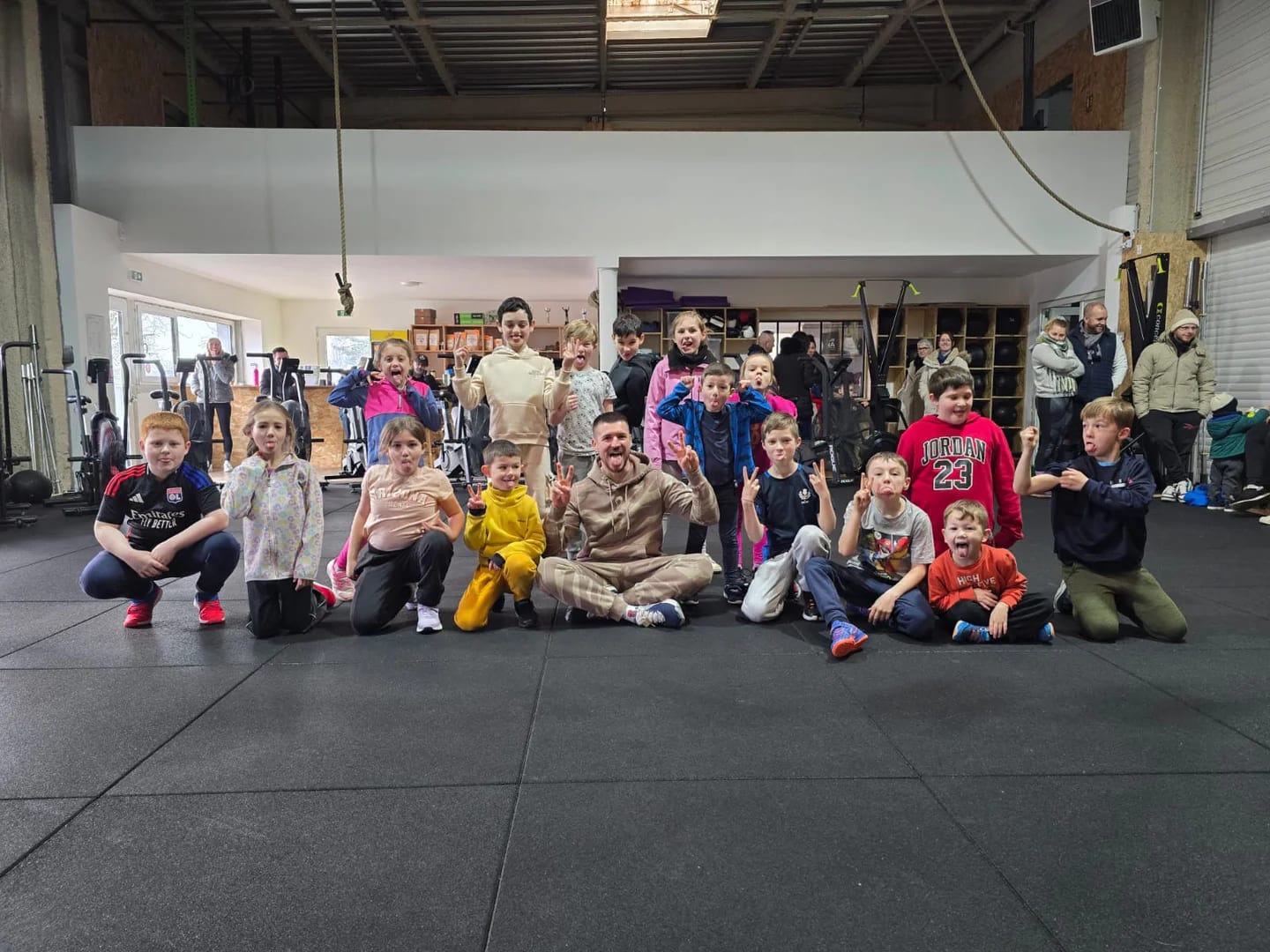 Image de fond pour Heiden Kids