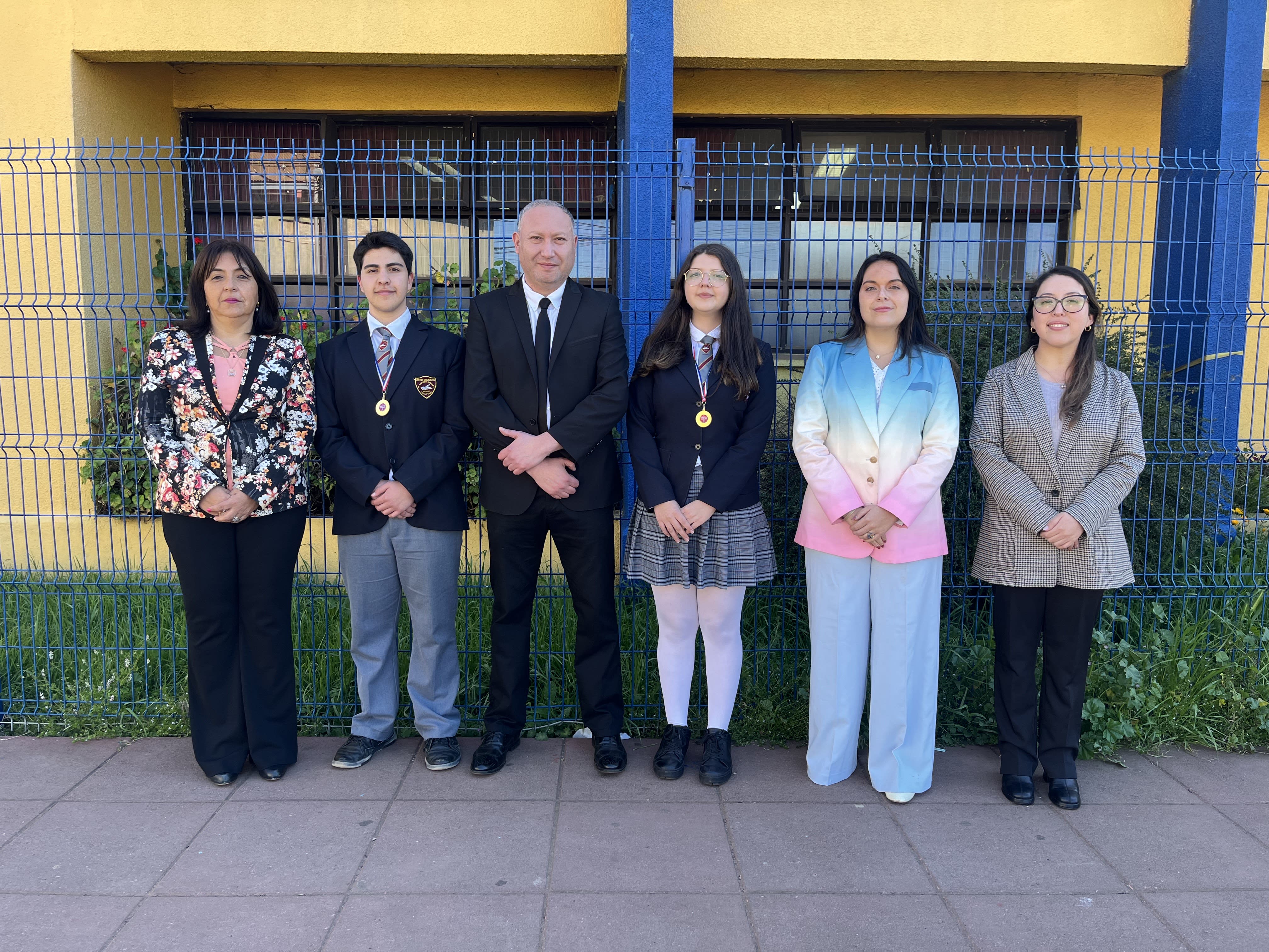 ¡Campeones Nacionales! Nuestro equipo GuanTech obtiene el Primer Lugar en la 27ª Feria Nacional de la Ciencia y Tecnología ,Universidad del Bío Bío. ¡Una noticia que nos llena de orgullo y alegría!