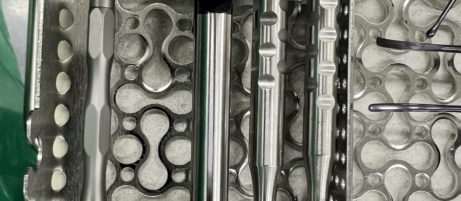 Strumentario chirurgico Hu-Friedy di precisione per implantologia e parodontologia avanzata