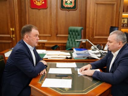 Губернатор Кузбасса Илья Середюк и глава Новокузнецка Денис Ильин обсудили планы по развитию города на 2025 год