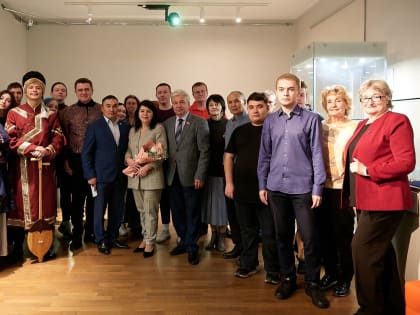 Выставка 'Оживший камень' в Кемерове: искусство тувинских мастеров